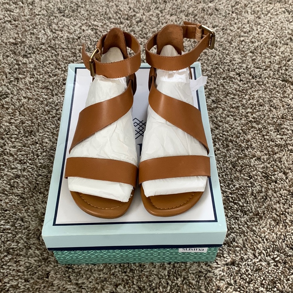 Franco Sarto Brown Leather Flat Sandals Size 6.5